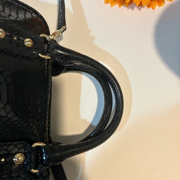 Michael Kors Black Snakeskin Croc Embossed Bag with Gold Details - Picture 5 of 10